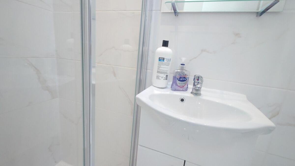 Comfort Camden Studio Apartments Londen Kamer foto