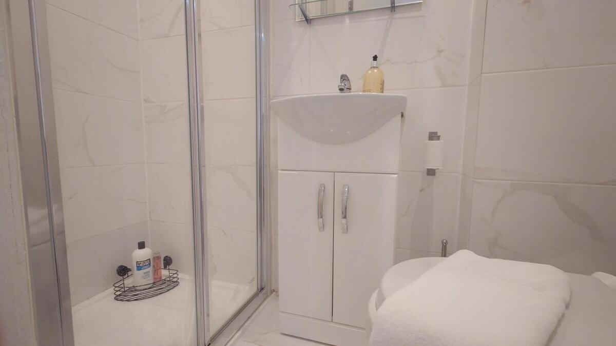 Comfort Camden Studio Apartments Londen Kamer foto